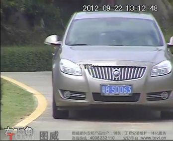 D1效果-模擬高清高速球山莊路口車(chē)輛監(jiān)控效果錄像演示